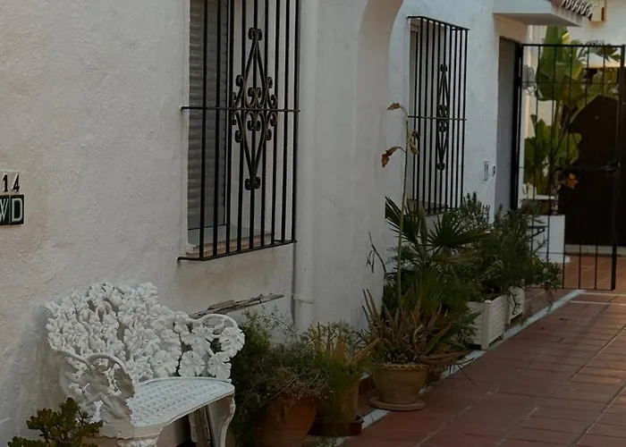 Chic Marina Gem Puerto Banus